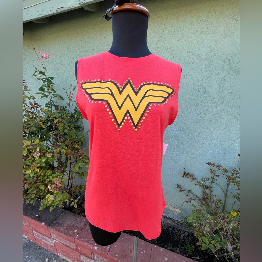 Wonder Women Tee - DC Comics Originals